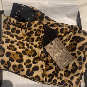 Gucci scarf or shawl